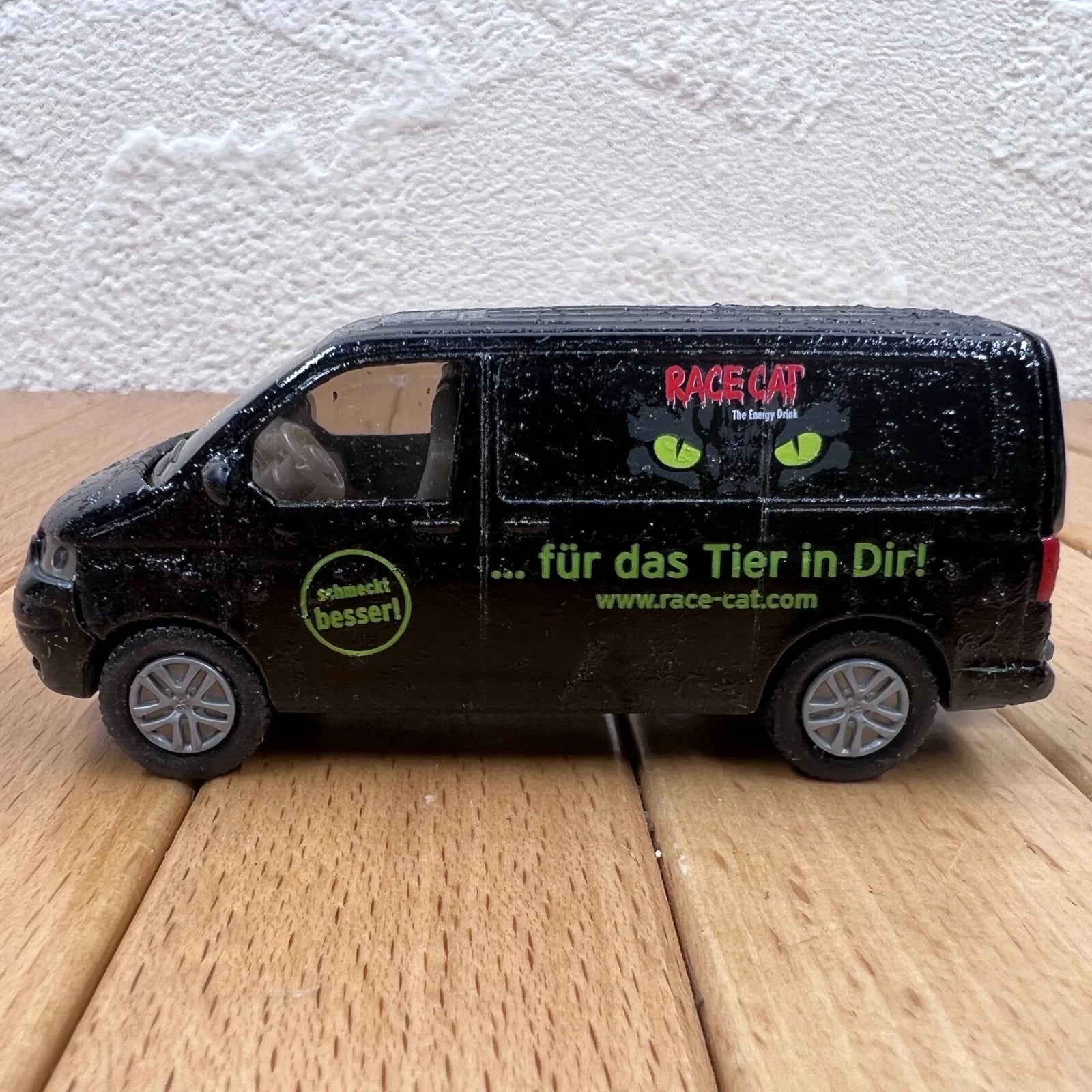 1/64 Volkswagen T4 Van Diecast Model Loose  Van Paint Flaw 07FC0E-D4 - KOEEK