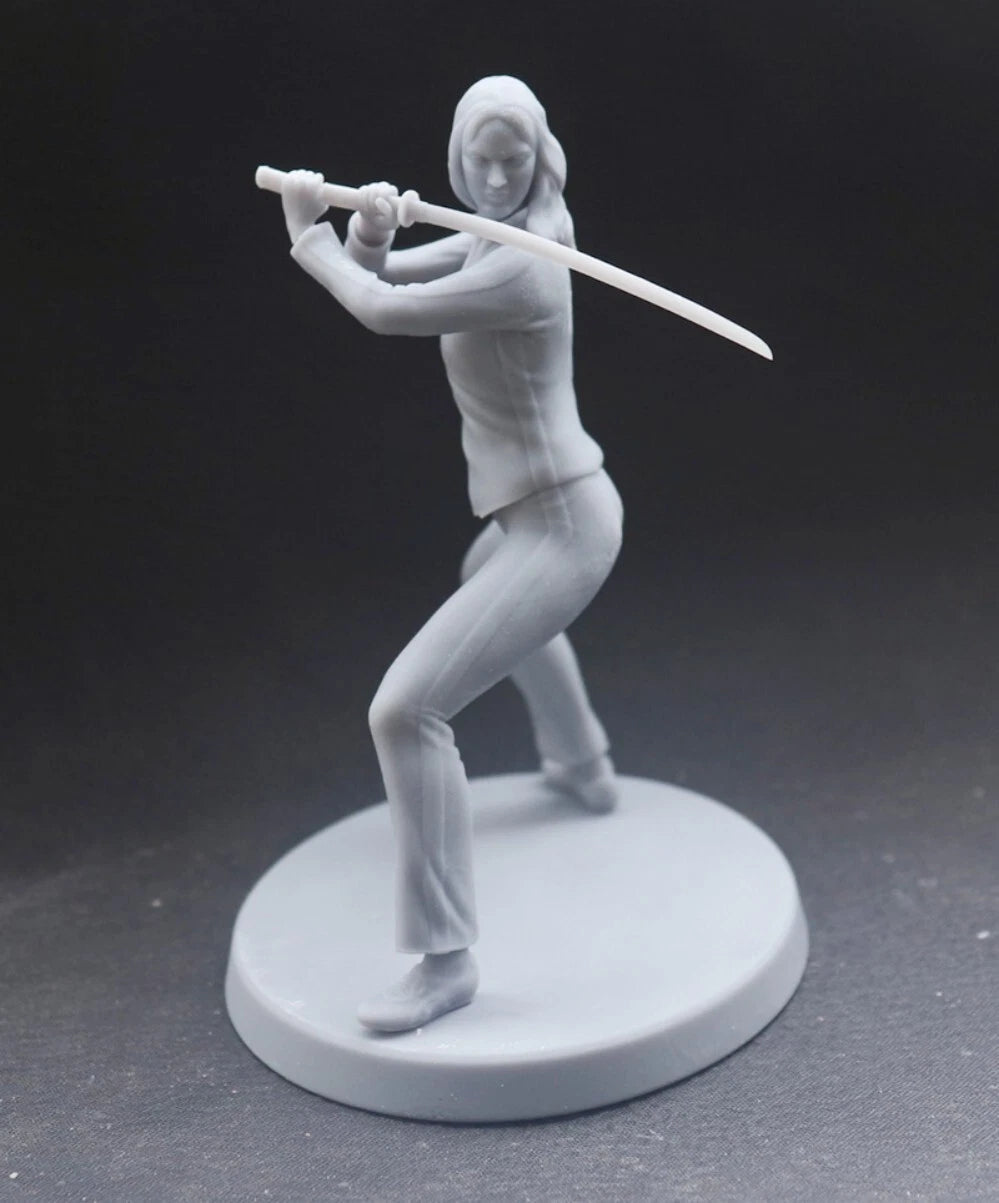 1/24 resin figures model 3D print of female assassins in movie roles Unassembled 07FC0E-D4 - KOEEK