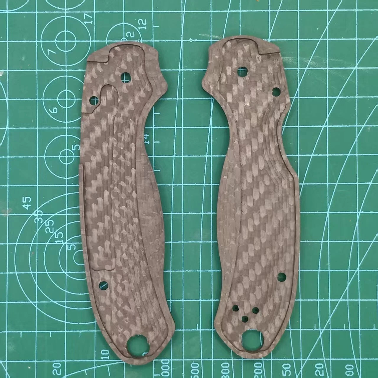 1 Pair Carbon Fibre Knife Handle Scales for Spyderco C223 Para3 Folding Knife 07FC0E-D4 - KOEEK