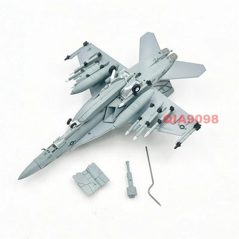 1/100 US Navy F/A-18 Aircraft Carrier-based Aircraft Metal + Plastic Model 07FC0E-D4 - KOEEK