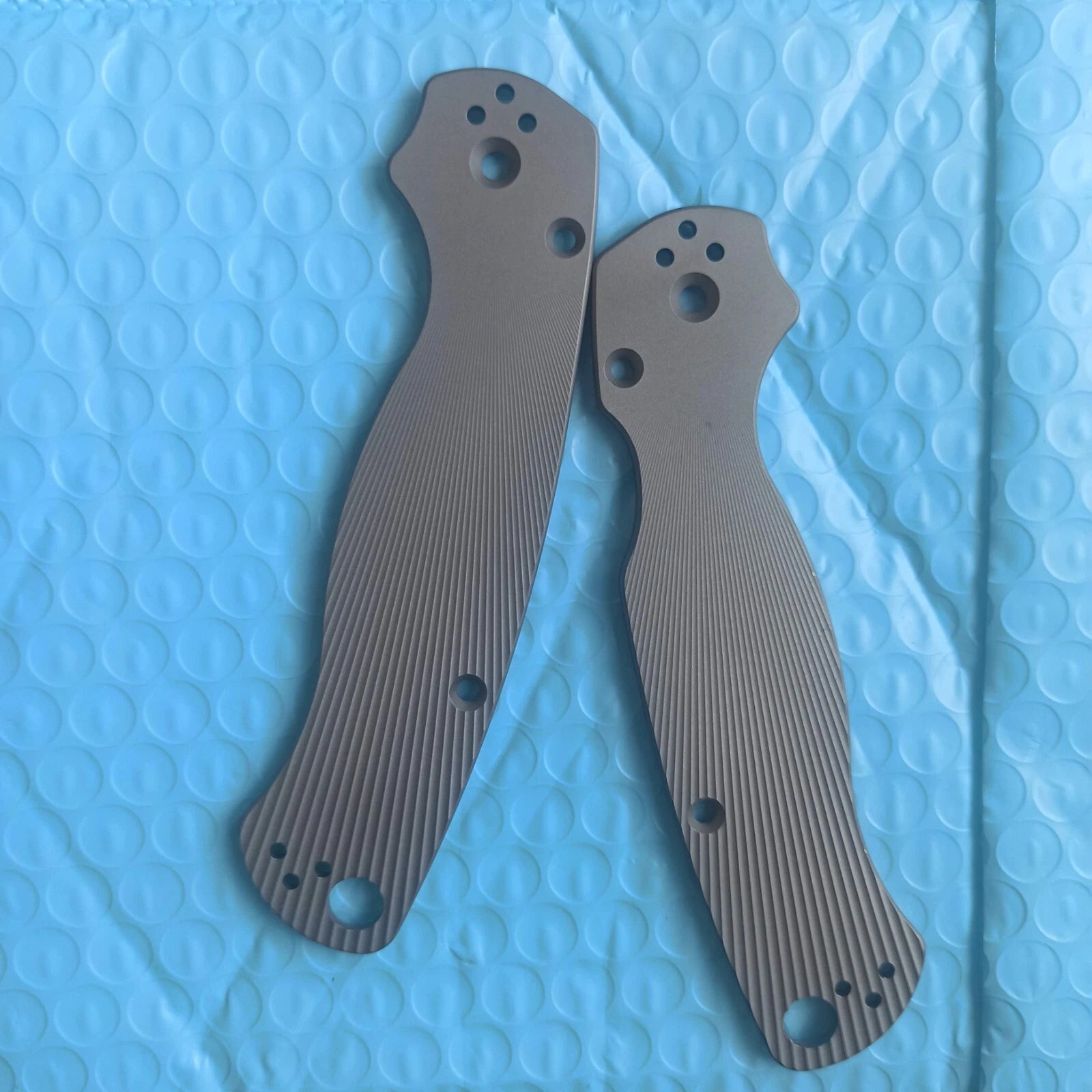 1 Pair Titanium Alloy Knife Handle Scales for Spyderco C81 Para 2 Folding Knives 07FC0E-D4 - KOEEK