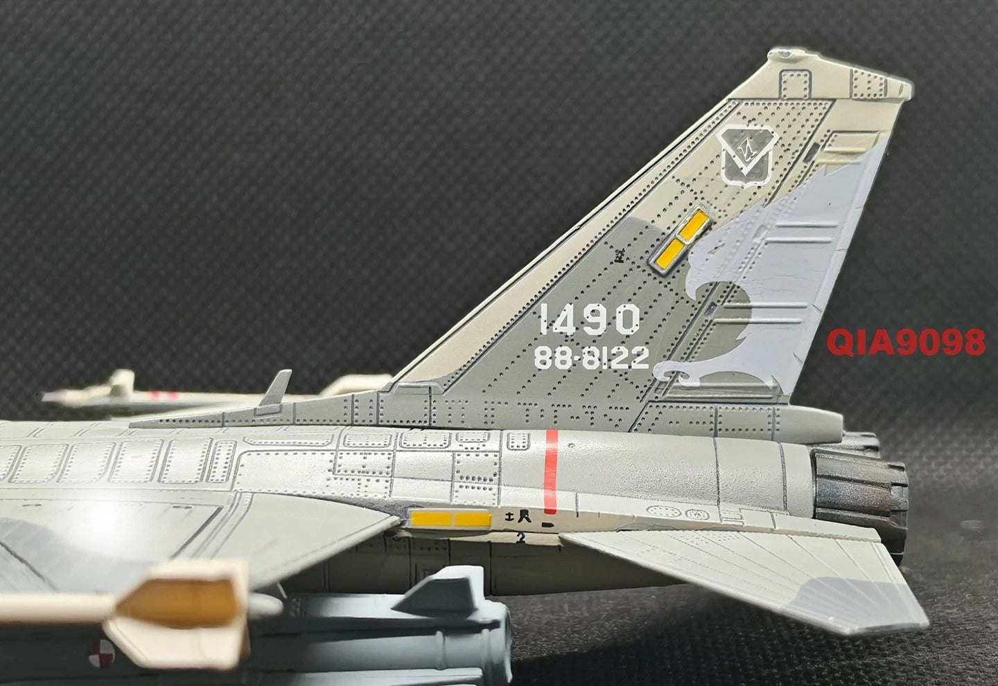 1/72 Scale Taiwan F-CK-1 Indigenous Defence Fighter Gray Color Metal Model 07FC0E-D4 - KOEEK