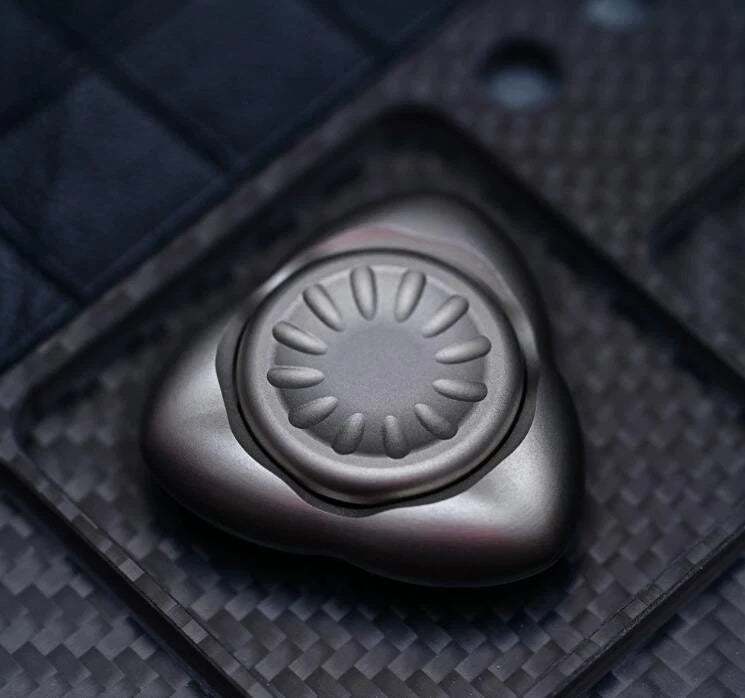 Cool Triangle EDC Hand Spinner Metal Fidget Spinner Stress Relief Relaxation Toy 07FC0E-D4 - KOEEK
