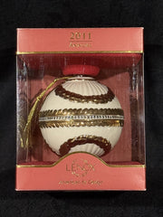 LENOX 2011 Annual Christmas Holiday Ball Ornament Porcelain Gold Garland MINT LENOX - KOEEK