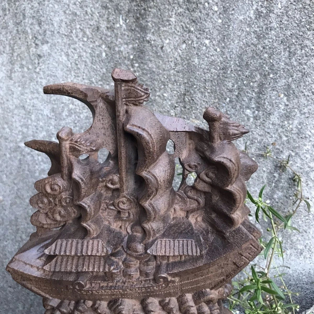 Agarwood Carved One-Piece Feng Shui Dragon Boat Figurine Office Home Decor 07FC0E-D4 - KOEEK