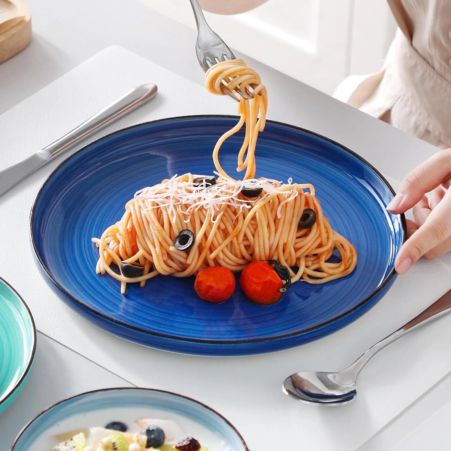 Bonita Blue Dinnerware Set, 4 Person Plate and Bowl Set, 12 Piece Stoare Set 07FC0E-D4 - KOEEK