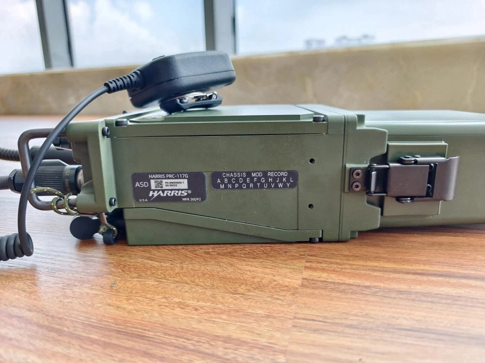 FCS PRC 117G Radio Military Surplus Replica Vehicle Radio With Handmic In Box FCS - KOEEK