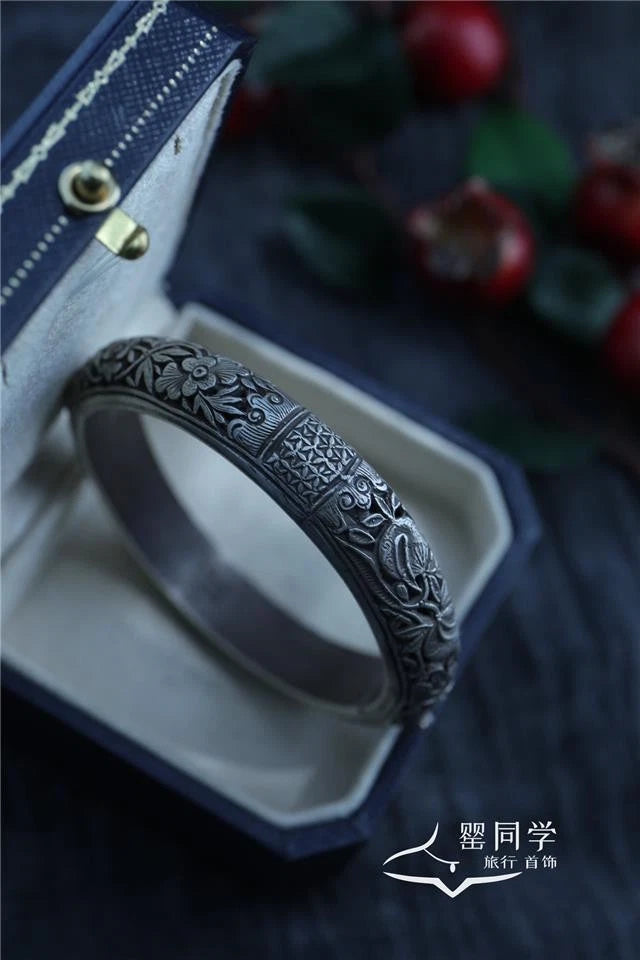 Women Palace Style Retro Distressed Hollow Buckle Floral Bracelet 07FC0E-D4 - KOEEK