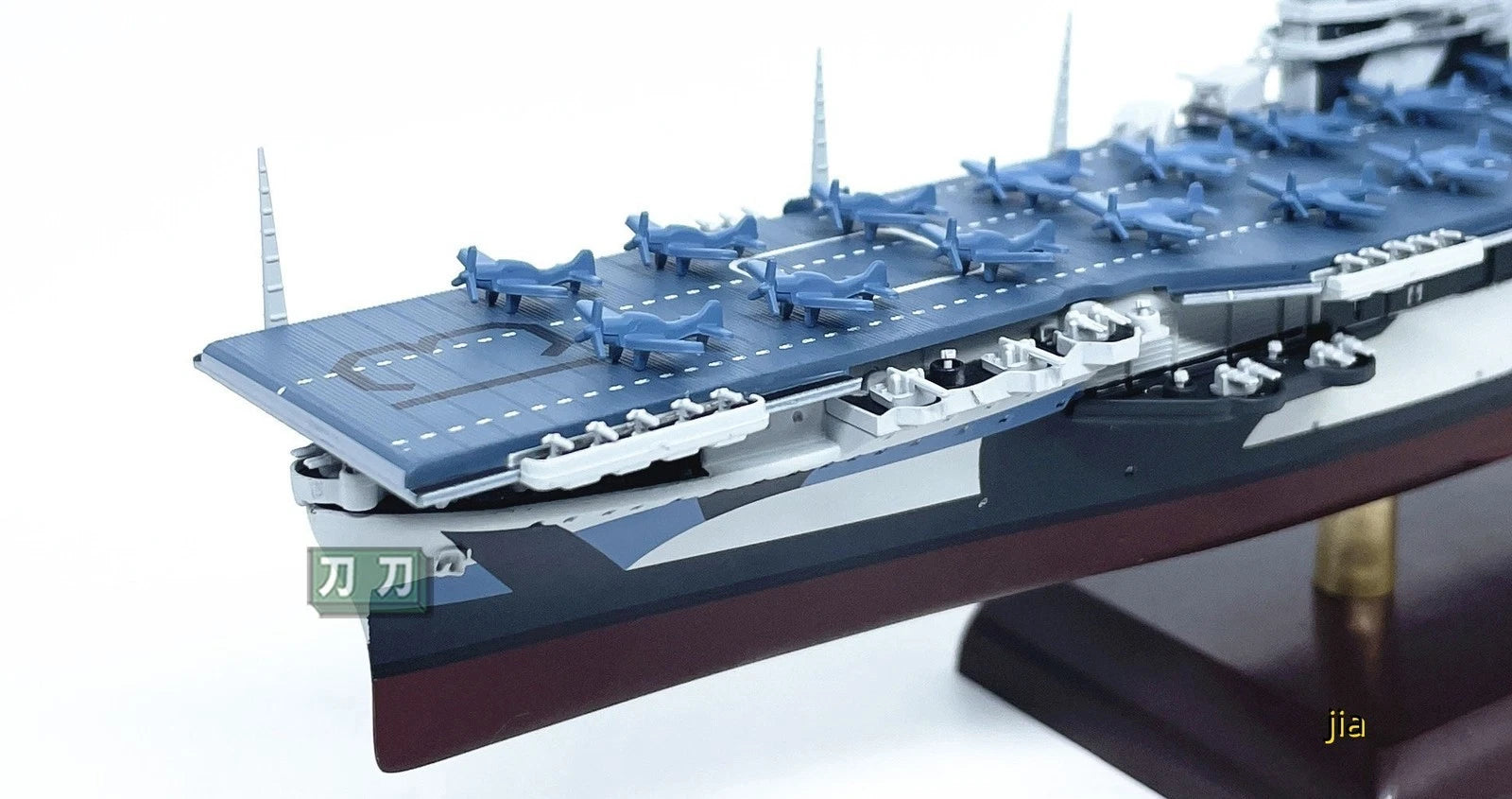 1/1000 WWII US aircraft carrier USS Franklin CV-13 Model Ornament Gift W/base 07FC0E-D4 - KOEEK