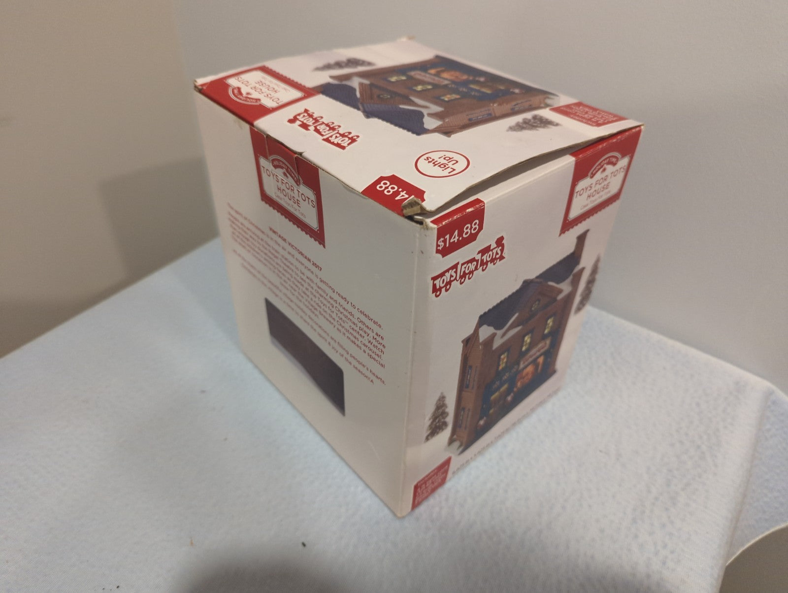 Holiday Time Toys For Tots Christmas Village Piece Lights Up 2017 HOLIDAY TIME - KOEEK