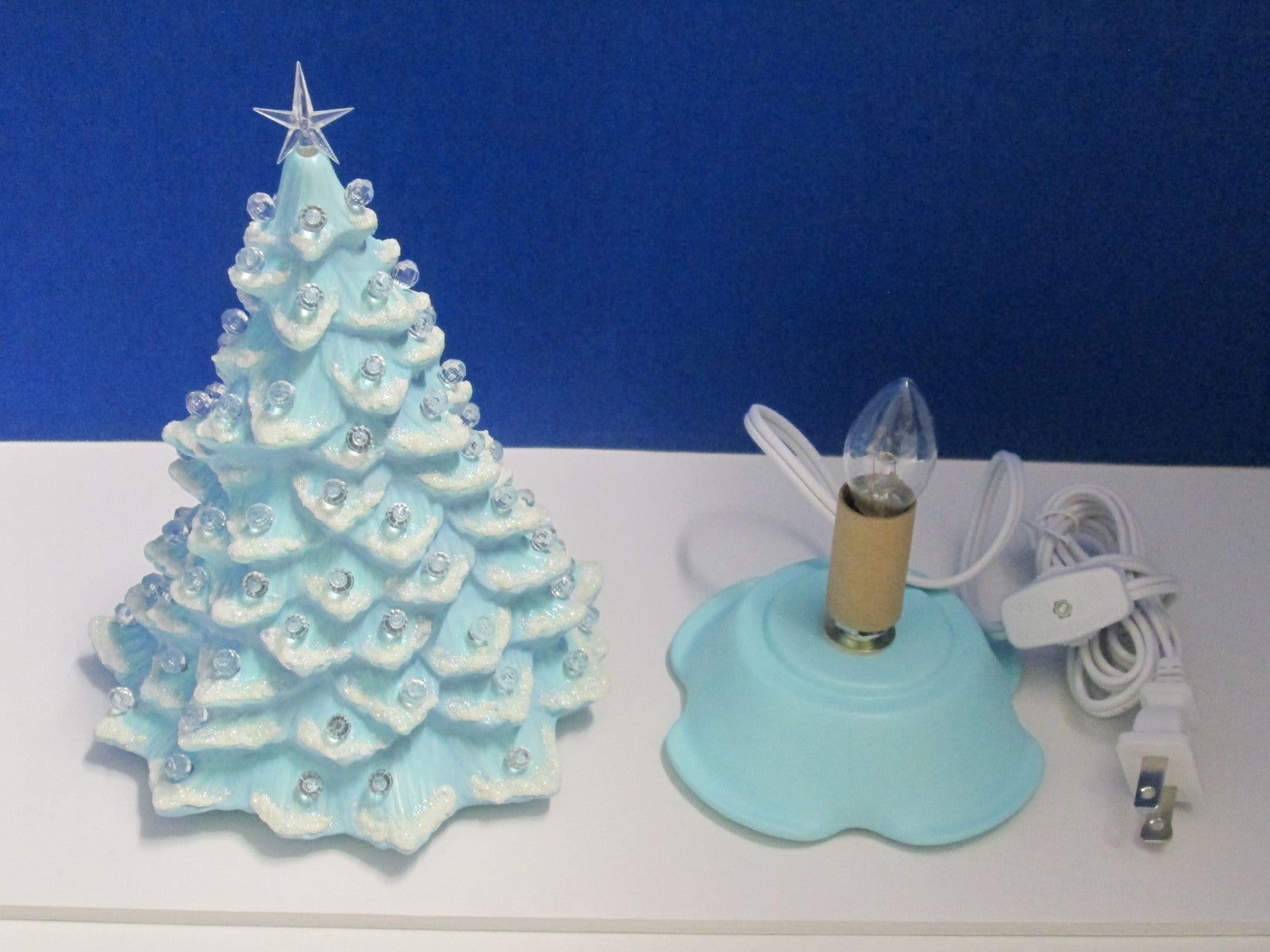 "LIGHT BLUE w/SNOW CAPS"  Ceramic Christmas Tree"  ly Made/ Extra Lights 07FC0E-D4 - KOEEK