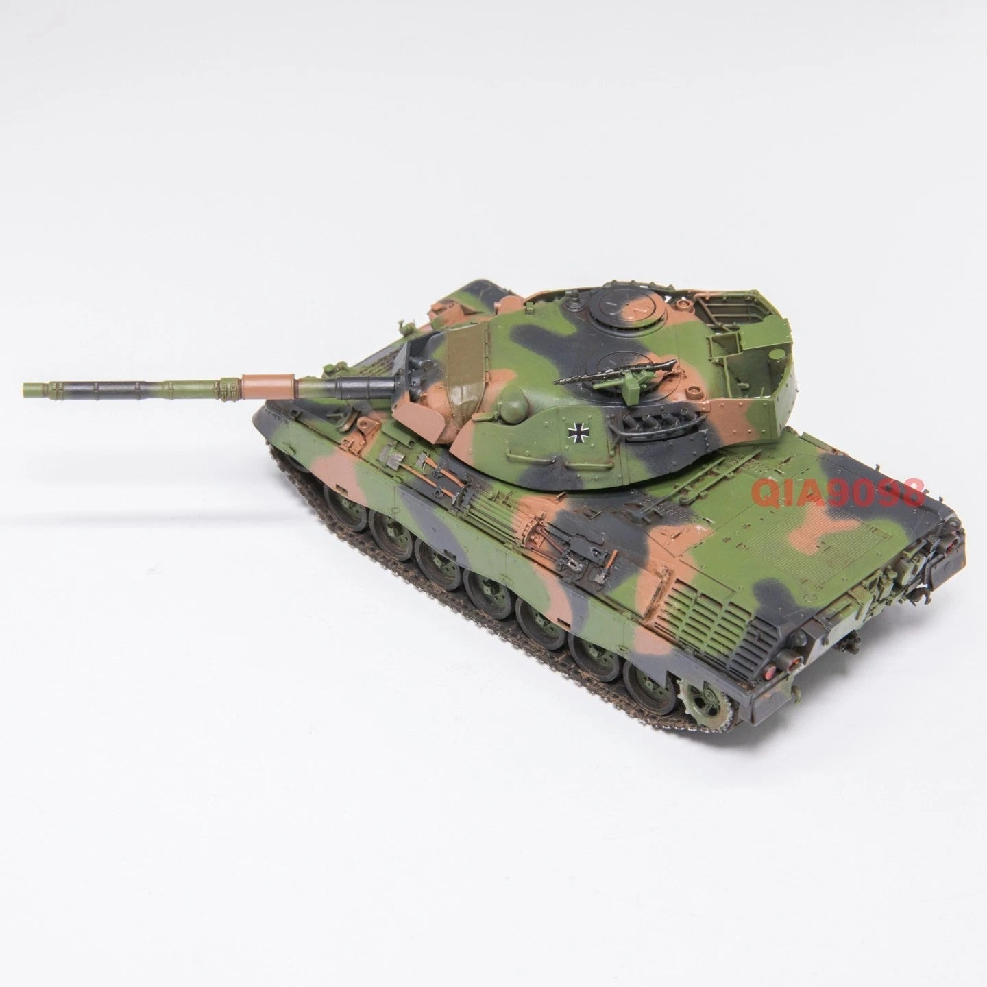 1/72 Scale German Leopard 1 Main Battle Tank A1A1 Type Painted Resin Model 07FC0E-D4 - KOEEK