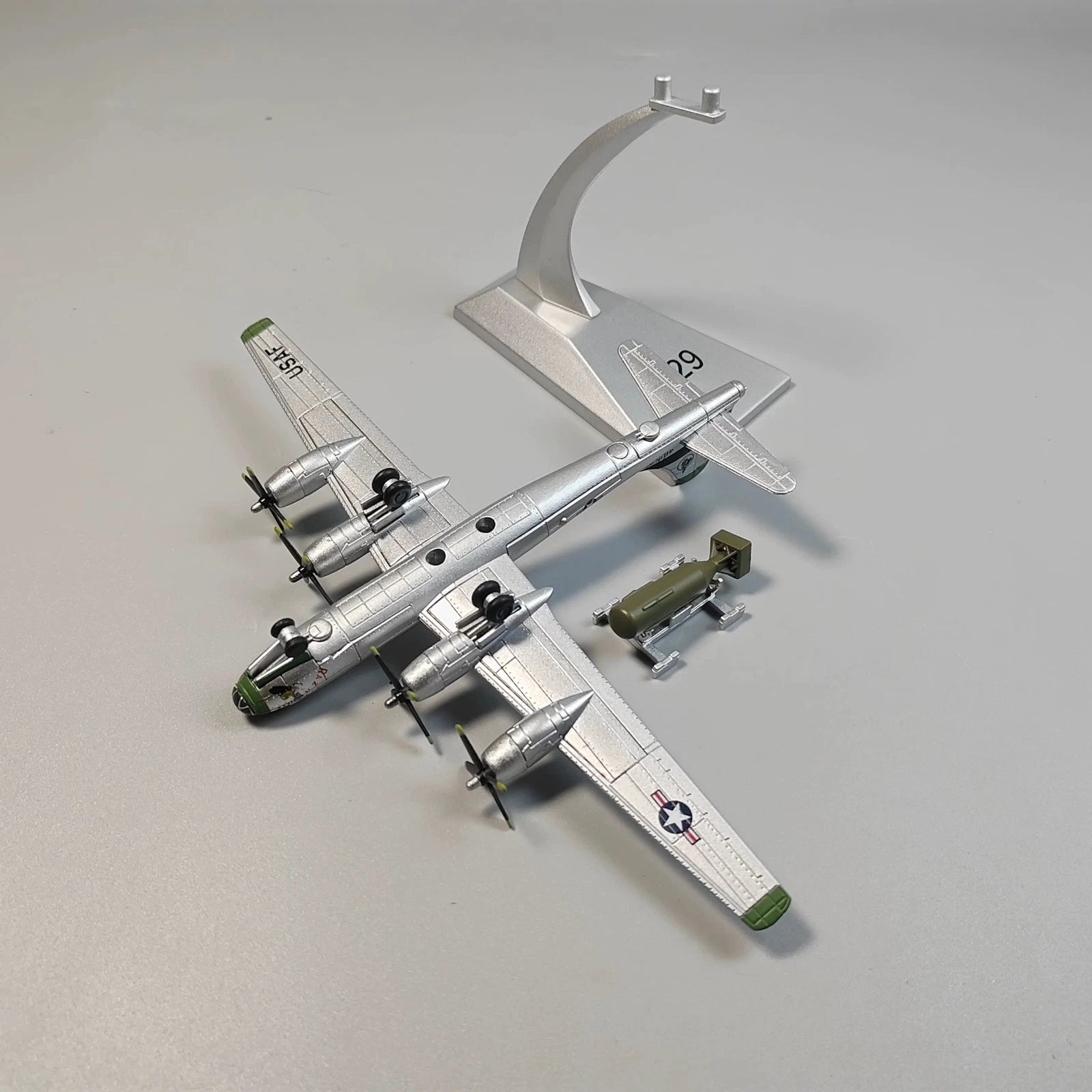 1：200 US World War II  B-29 Superfortress Bomber Military Alloy Model Collection 07FC0E-D4 - KOEEK