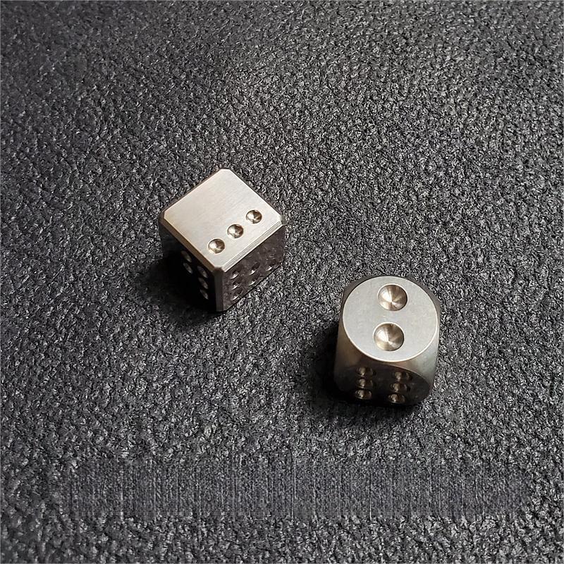 Solid TC4 Titanium Dice 14mm 0.55 Inch 6 Sided Ice Cube EDC Toy Necklace Pendant 07FC0E-D4 - KOEEK