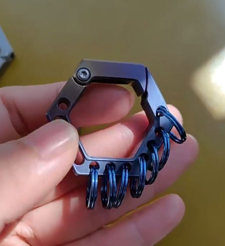EDC Titanium Hexagon Key chain Carabiner Pendant Outdoor Connectors w/ 5 Rings 07FC0E-D4 - KOEEK