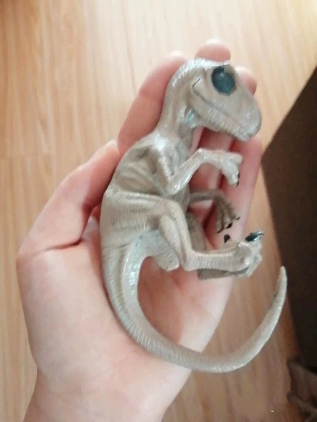 Velociraptor Dinosaur Embryo Model Unpainted Animal Plastic Figure Mini Statue 07FC0E-D4 - KOEEK