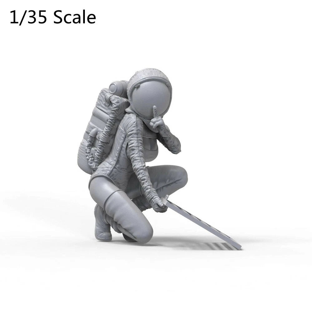 1:35 resin model figure kit Girl's In Action Unassembled Unpainted F041 07FC0E-D4 - KOEEK