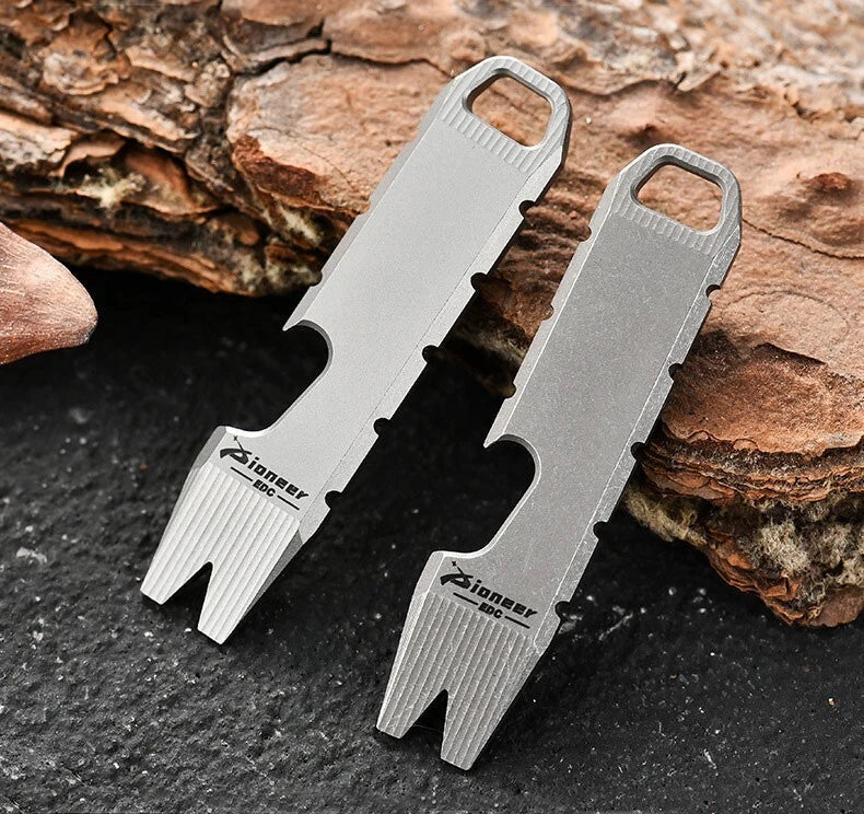 EDC Mini Titanium Alloy Keychain Multi Tool Pocket Pry Bar Crowbar Opener Cutter 07FC0E-D4 - KOEEK