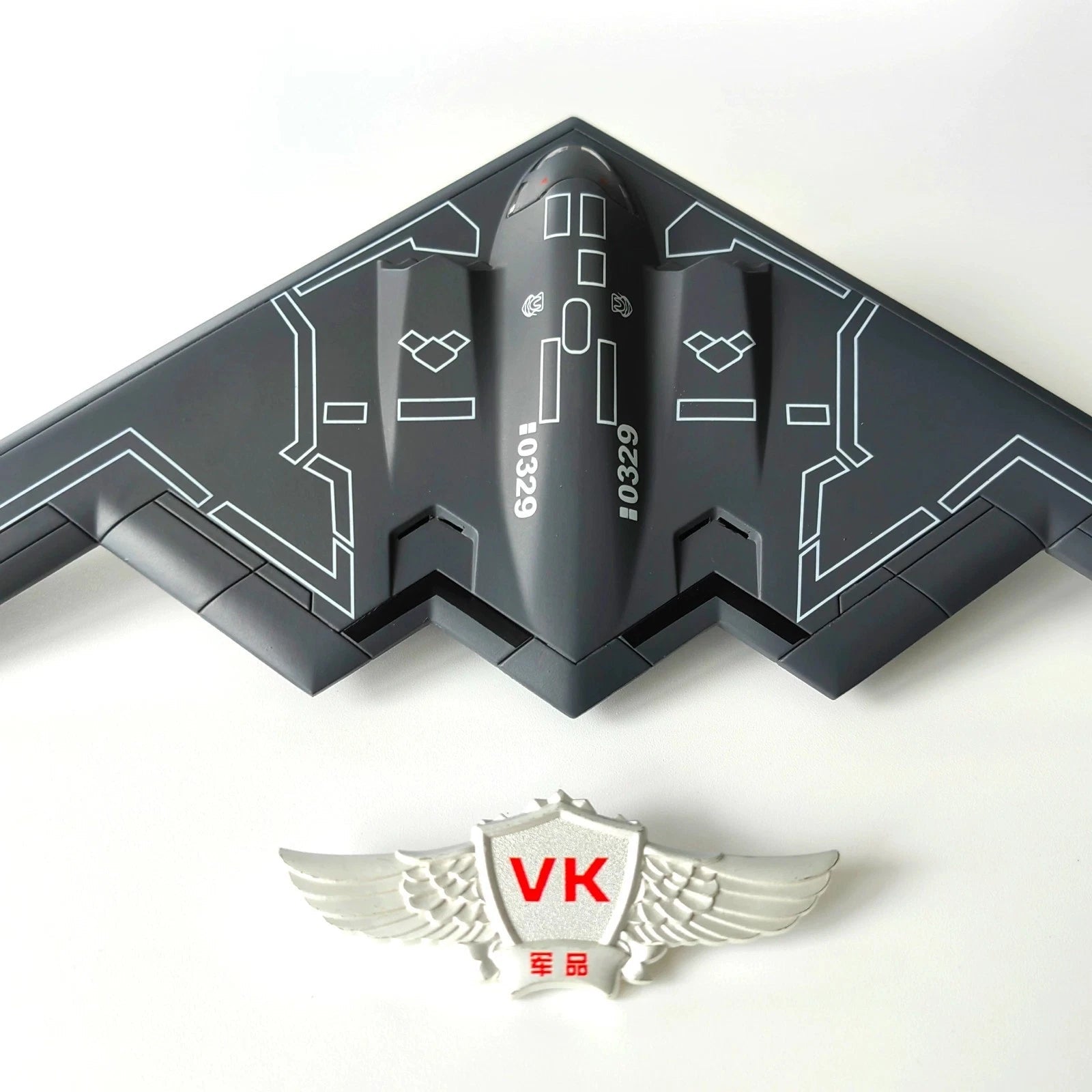 1/200 B-2 Spirit Stealth Bomber Diecast Model Finished Display Stand 07FC0E-D4 - KOEEK