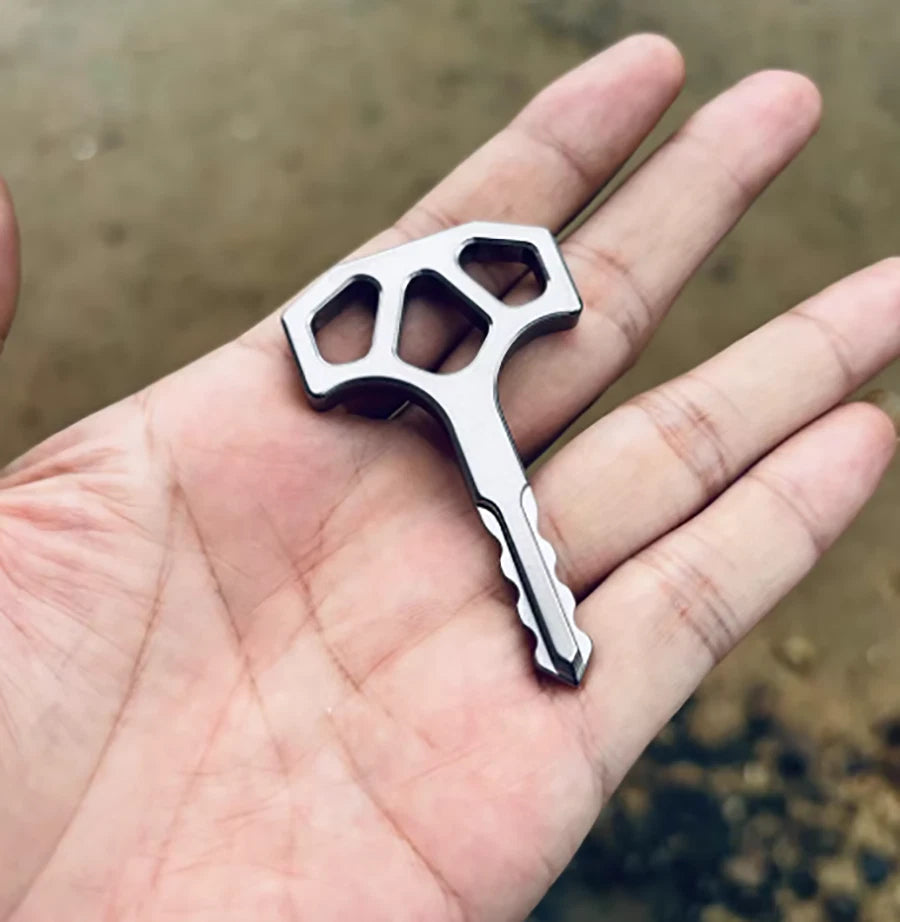 1 PC EDC Titanium Alloy Small Toy Tool Portable Equipment Key Buckle 07FC0E-D4 - KOEEK