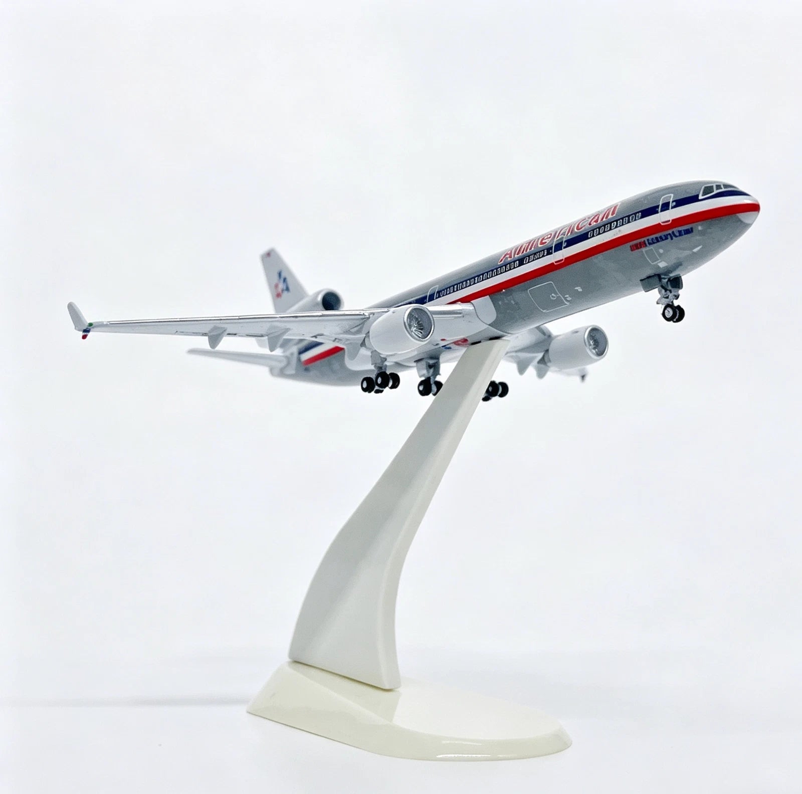1:500 American Airlines MD-11 N1763 Diecast Plane Model Collectible Display 07FC0E-D4 - KOEEK