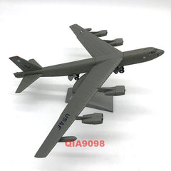 1/200 Scale US Boeing B-52 Strategic Bomber Aircraft Metal + Plastic Model 07FC0E-D4 - KOEEK