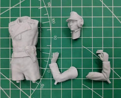 1/16 Resin Figure Model Kit WWII German Tank Commander Unassembled Unpainted 07FC0E-D4 - KOEEK