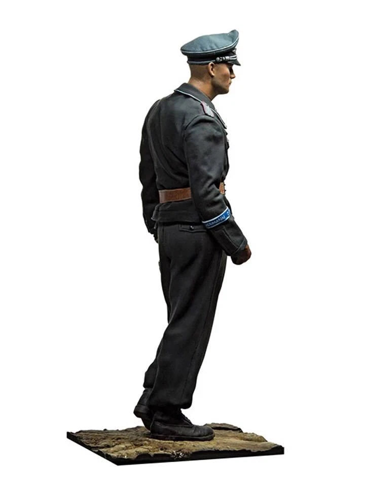 1:35 resin soldier figure model WW II German tank officers 332 07FC0E-D4 - KOEEK