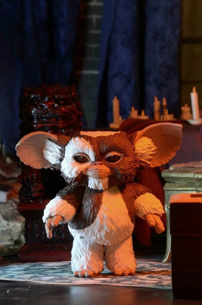 NECA Gremlins Ultimate Gizmo 7" Scale Action Figure Movie Toy Collection NECA - KOEEK