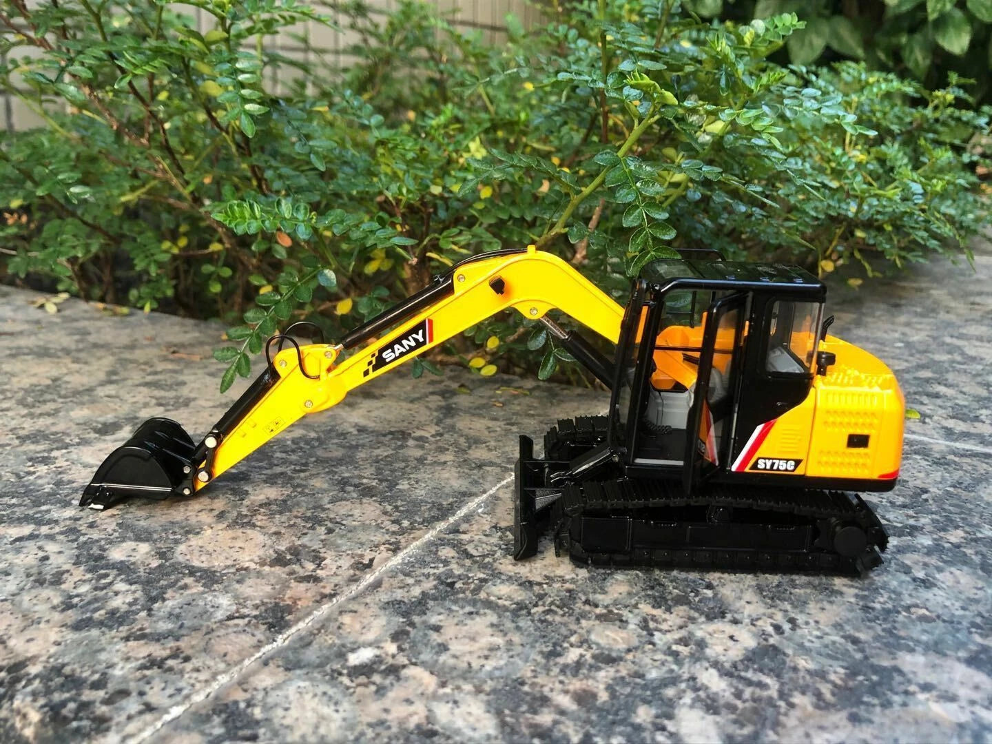 SANY 1/35 Construction Vehicle Car SY75C-9 Diecast Excavator Collect Model Toy SANY - KOEEK