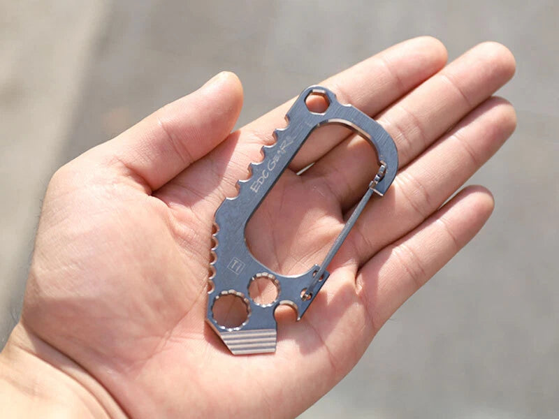 EDCgear Titanium Alloy Multi Tools Keychain Carabin Opener Crowbar Outdoor EDCGEAR - KOEEK