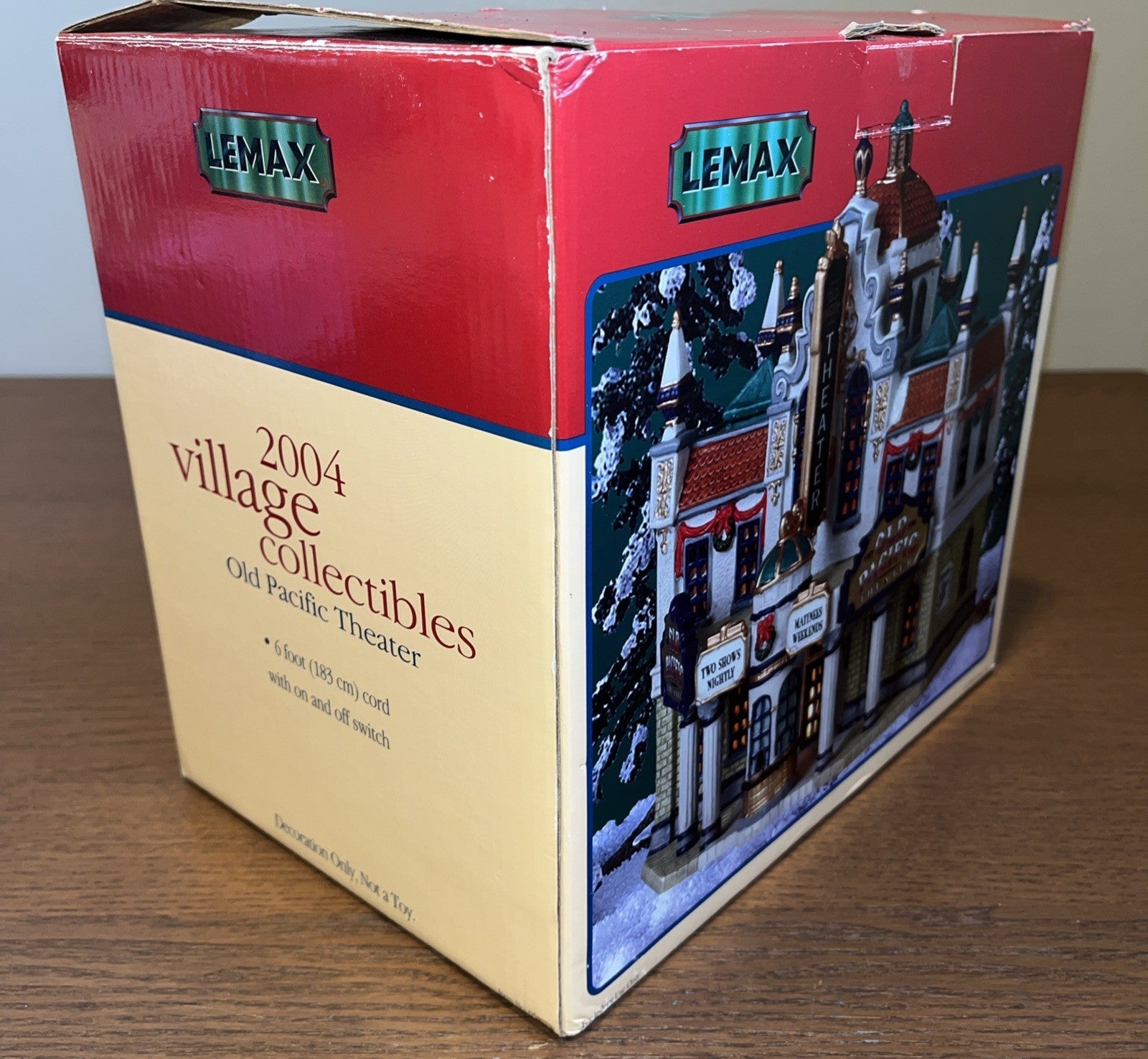 Lemax 2004 Village Old Pacific Theater Lighted Ceramic Christmas Building LEMAX - KOEEK
