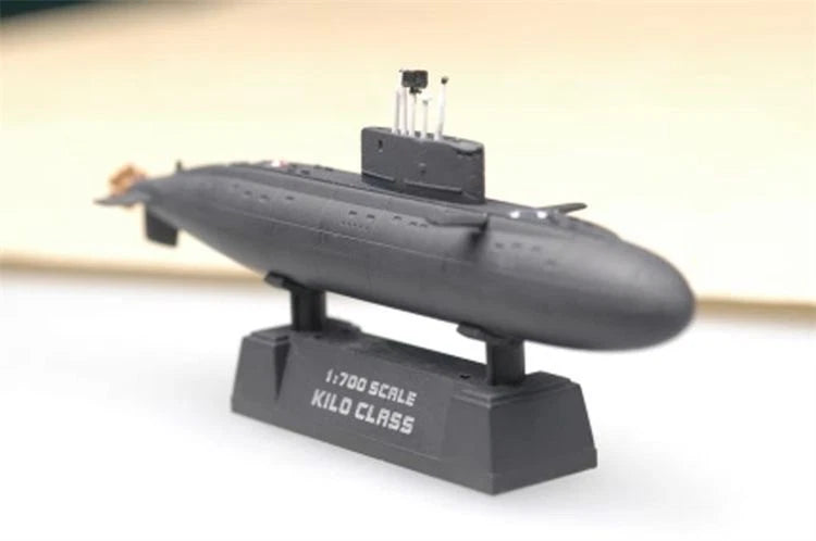 Trumpeter 1/700 Russian Navy Kilo Class Submarine Plastic Model Kit 87002 TRUMPETER - KOEEK