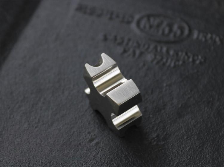 Titanium Alloy Cross Shape Knife Lanyard Bead Paracord Necklace Pendant EDC DIY 07FC0E-D4 - KOEEK