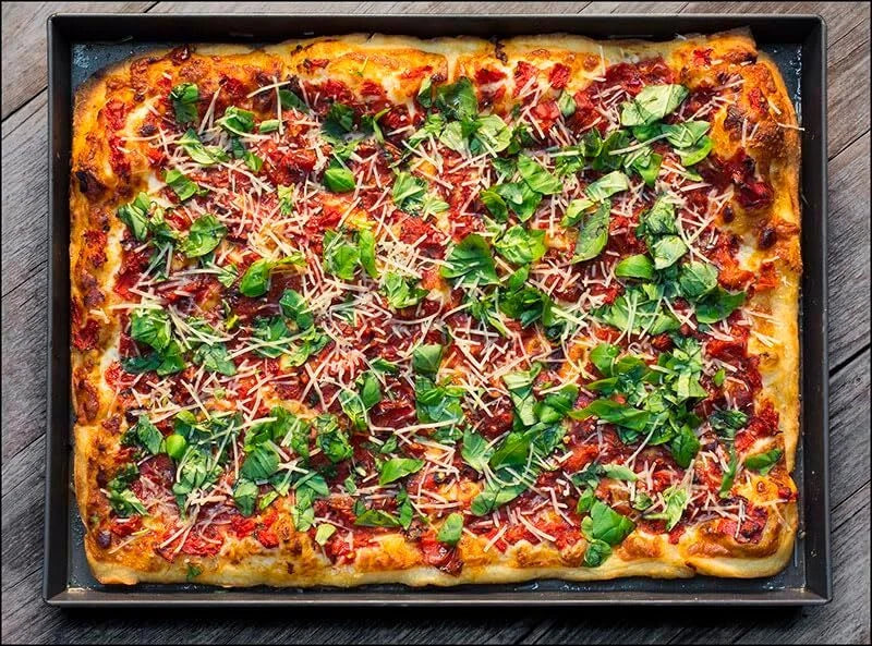 Pan Granny Style Pizza Pan 16 in. x 12 in. 07FC0E-D4 - KOEEK