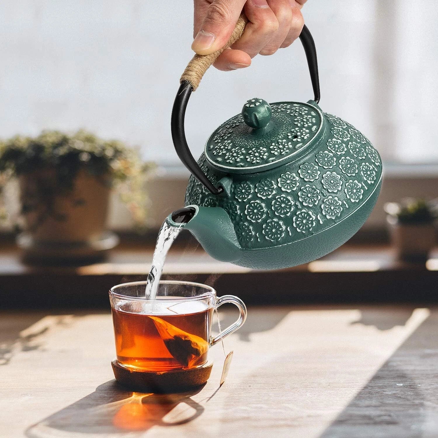 Cast Iron Teapot, 30oz/900ml Tetsubin Tea Pot with Infuser for Loose Leaf 07FC0E-D4 - KOEEK