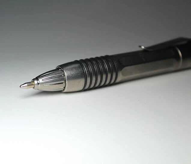 1pcs Titanium Alloy EDC Signature Pen Technology Siphon Pen Tactical Ball Pen 07FC0E-D4 - KOEEK