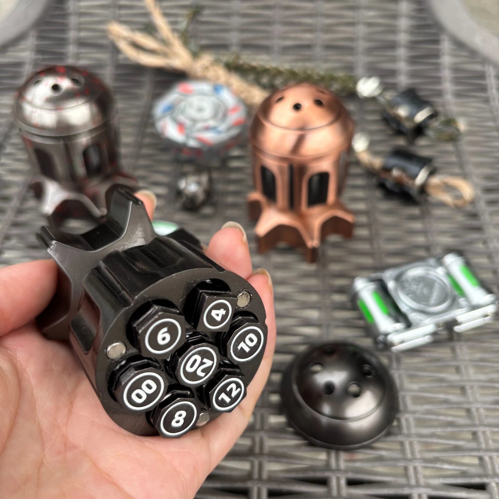 Revolver Bullet Dice Set Finger Spinning Multifunctional Game Prop EDC Metal Toy 07FC0E-D4 - KOEEK