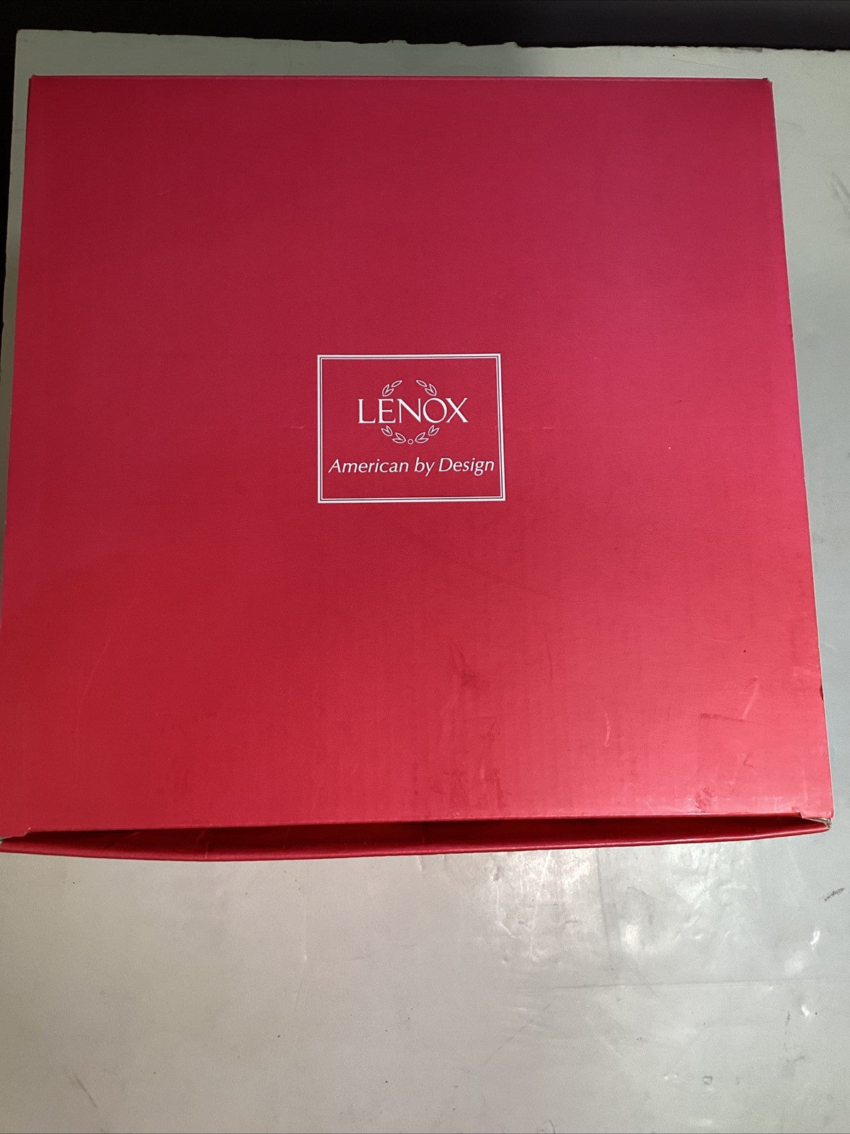 Lenox 'FLORENTINE & PEARL Lighted Christmas Tree in pierced porcelain 10" LENOX - KOEEK