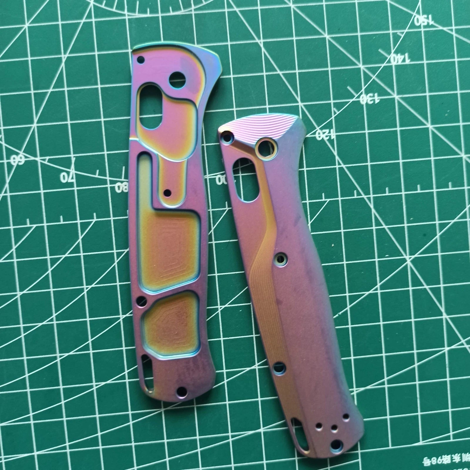 1 Pair Colorful Titanium Folding Knife Handle Scales for Benchmade Bugout 535 07FC0E-D4 - KOEEK