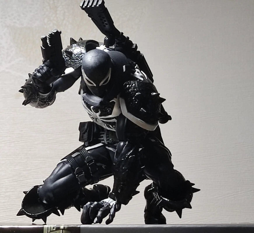 Kaiyangdo Revoltech Amazing Yamaguchi Agent Venom Action Figure CT Toys Version 07FC0E-D4 - KOEEK