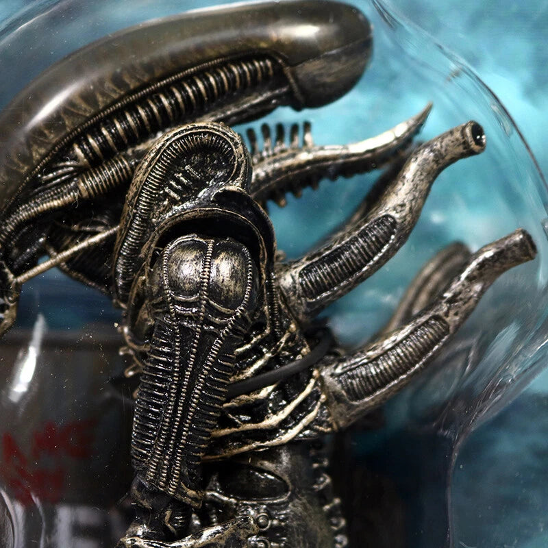 NECA Alien Hadleys Hope Carter J.Burke Xenomorph Warrior 2 Pack 7" Action Figure NECA - KOEEK