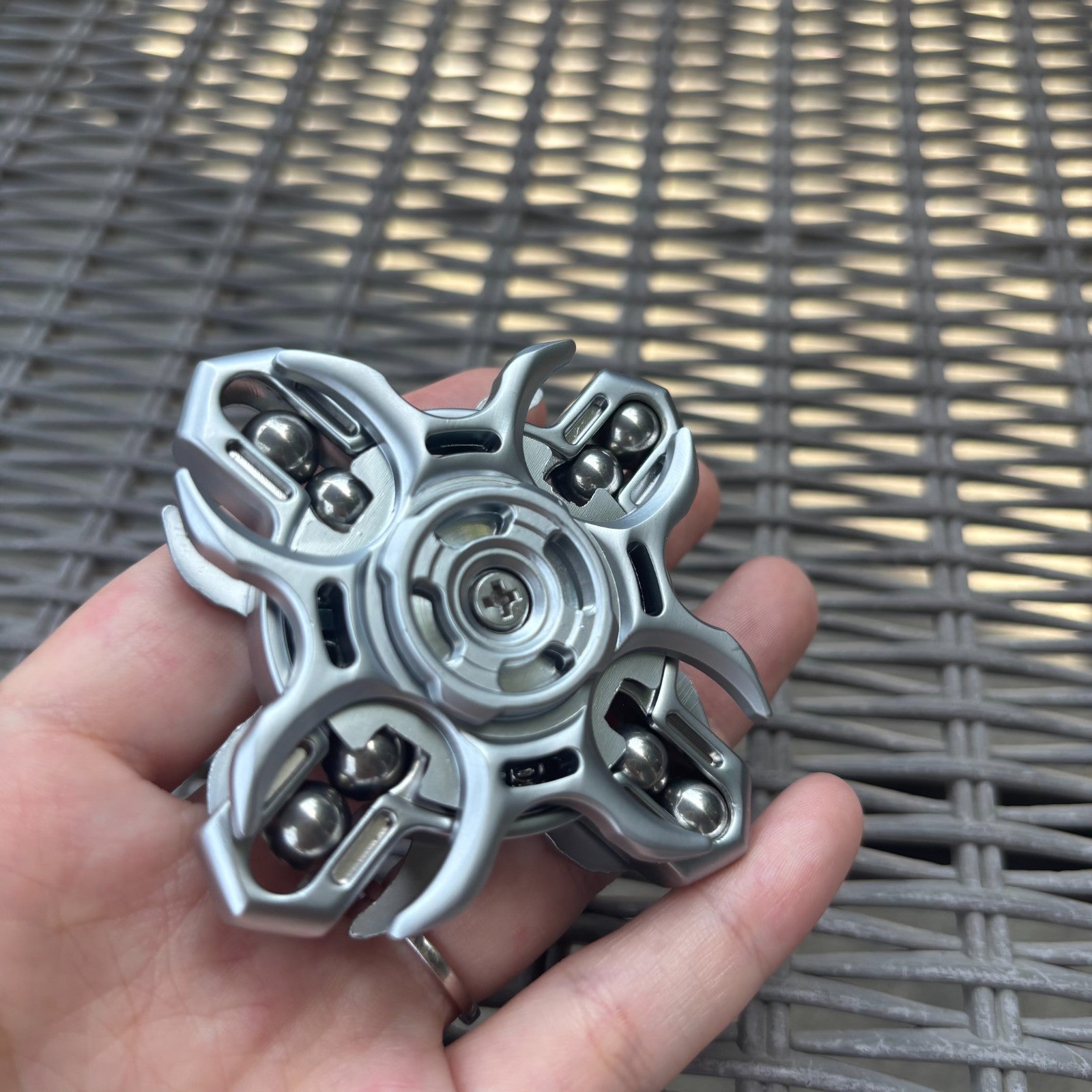 EDC Hand Spinner Fidget Spinner Double-Sided Linkage Stress Relief Toys 07FC0E-D4 - KOEEK