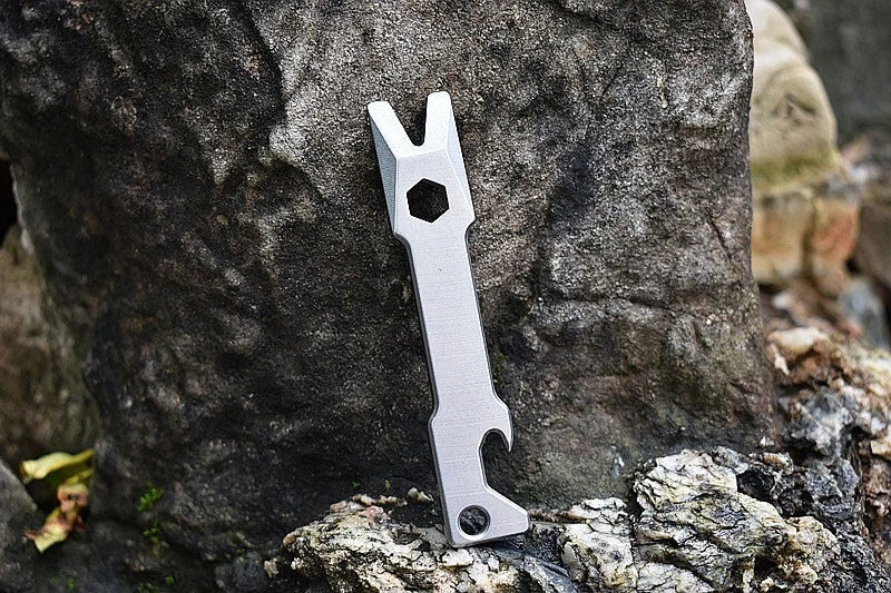 Titanium Alloy Pry Bar Crowbar Wrench Opener Keychain Outdoor Multi Tools EDC 07FC0E-D4 - KOEEK