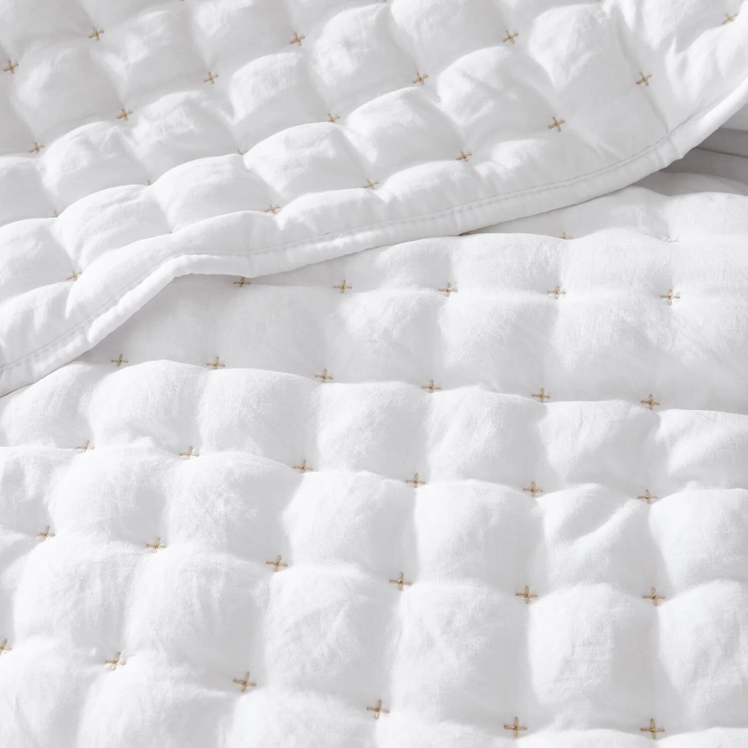 White Queen Size Quilt Bedding Sets with Pillow Shams,Lightweight Soft Bedspread 07FC0E-D4 - KOEEK