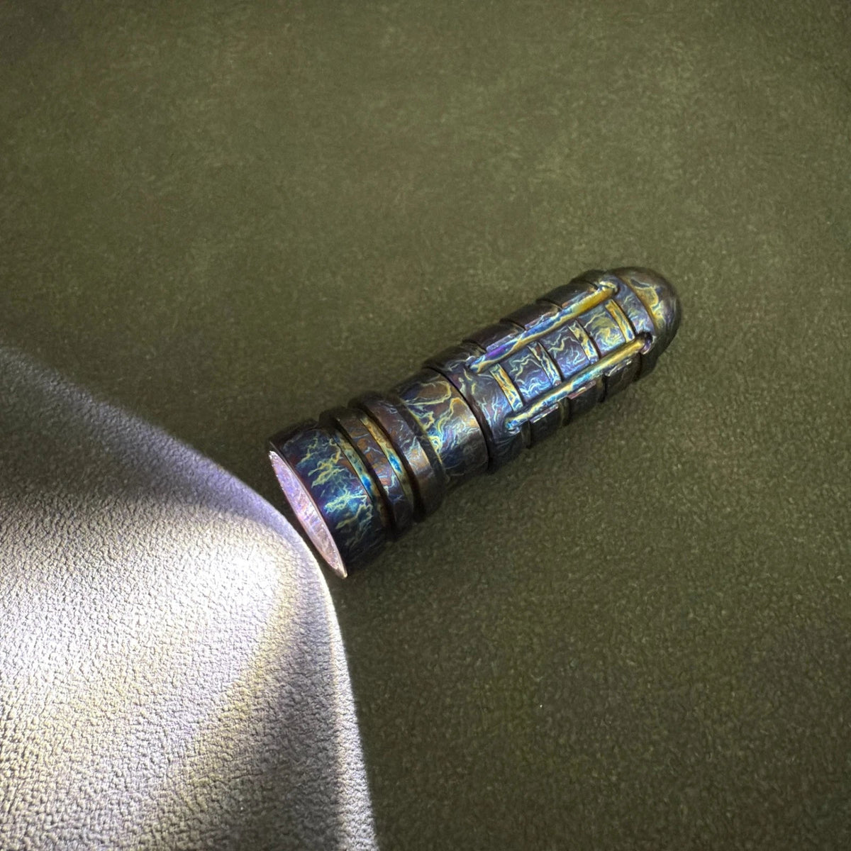 Titanium EDC Outdoor Portable Keychain Mini Flashlight - colorful 07FC0E-D4 - KOEEK