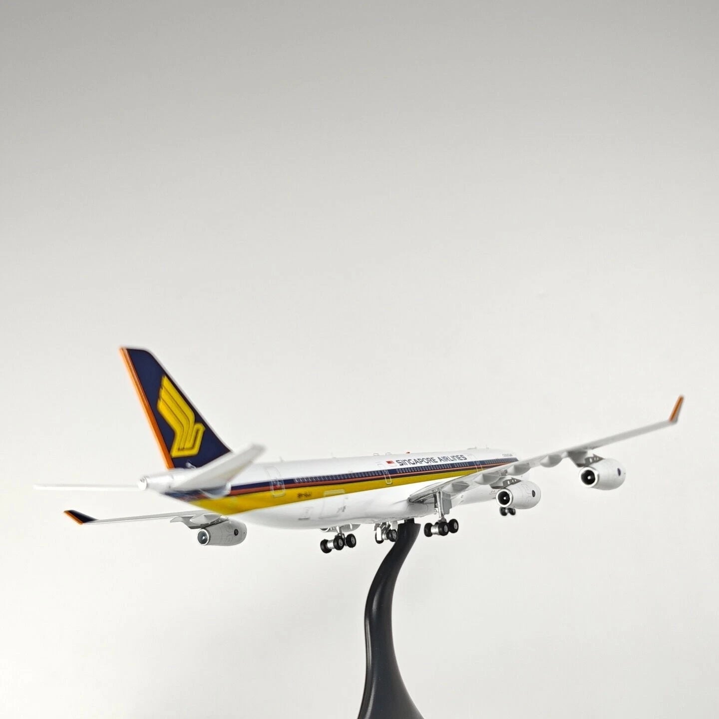 1:400 Singapore Airlines Airbus A380 "9V-SKL" 4646 Alloy Airplane Model 07FC0E-D4 - KOEEK