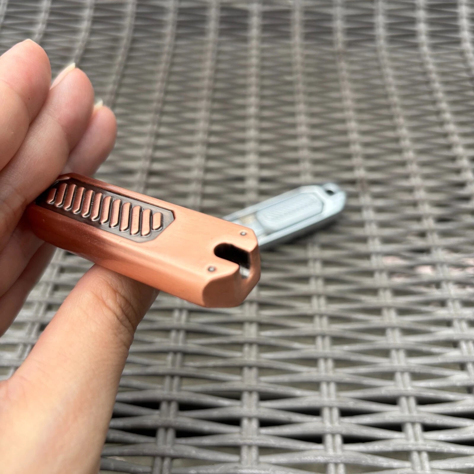 EDC fingertip rebound push card mini fingertip toy relieves adult stress Hot 07FC0E-D4 - KOEEK
