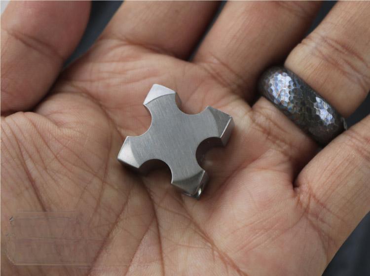 Titanium Alloy Cross Shape Knife Lanyard Bead Paracord Necklace Pendant EDC DIY 07FC0E-D4 - KOEEK