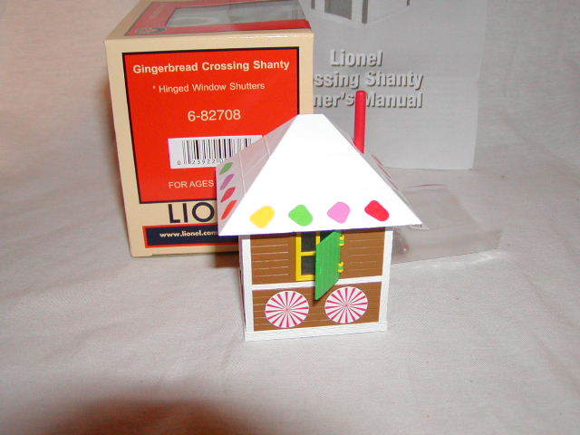 Lionel 6-82708 Christmas Gingerbread Crossing Shanty O-27 MIB  Lighted Sealed LIONEL - KOEEK